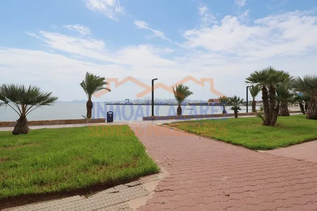 ¡A SOLO 1 MINUTO DE LA PLAYA! CÉNTRICO APARTAMENTO EN PRIMERA PLANTA DE 3 DORMITORIOS Y TERRAZA CON VISTAS AL MAR, EN LOS ALCÁZARES, MURCIA. — 35