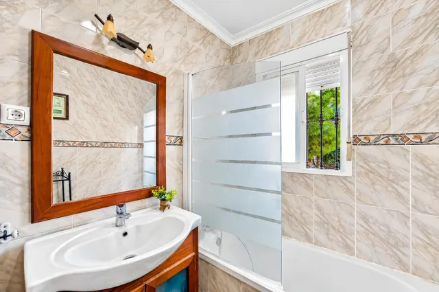 Chalet con encanto en la zona del Marquesado — 47