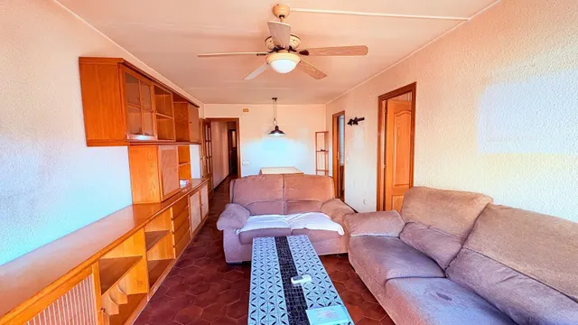 Pis de 4 habitacions amb ascensor — 21
