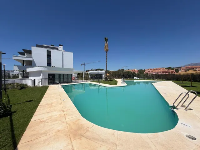 Bajo SUROESTE con altura de primera con terraza y jardín con vista al Mar — 29