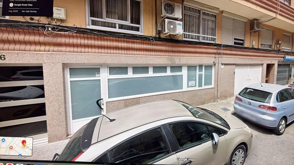 Local semisótano zona avd Alfonso XIII de Elda