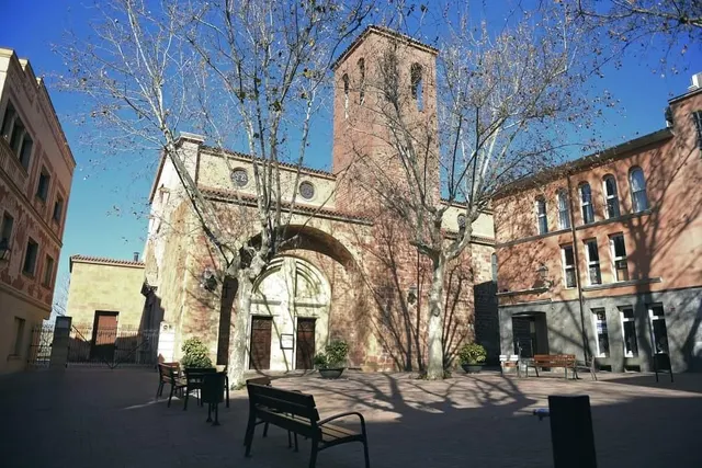 PLAZA DE APARCAMIENTO EN AVDA DR MASSANA — 5