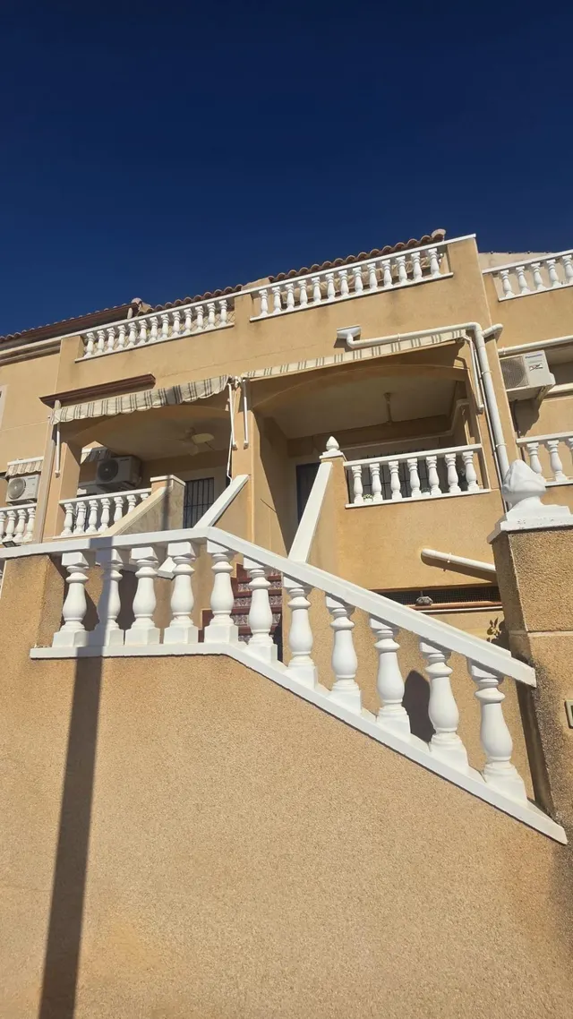 ESTUPENDA VIVIENDA EN PLANTA BAJA CON PISCINA COMUNITARIA — 26
