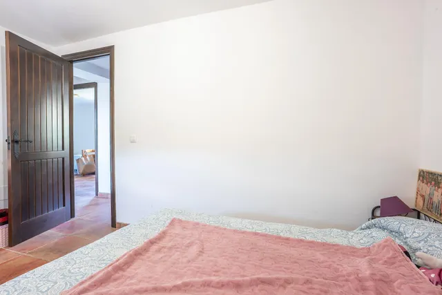 Casa con parcela en perfecto estado — 36