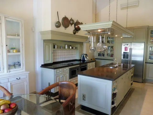 Precioso chalet de 6 dormitorios a 600m de la playa — 12