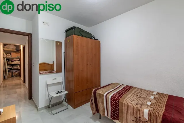¡¡Fantástico piso de 7 habitaciones en Bola de Oro!! — 22