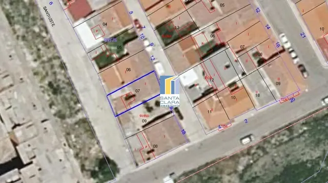 CASA EN VENTA PARA REFORMAR CON SALIDA A DOS CALLES EN ZONA  - foto 4