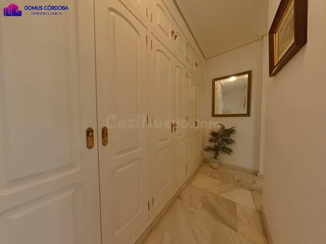 MAGNIFICO PISO EN PLENO CENTRO DE CORDOBA - foto 3