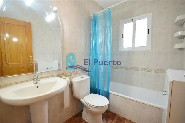 PISO AMPLIO Y LUMINOSO CERCA DE LA PLAYA – REF. 717 — 24