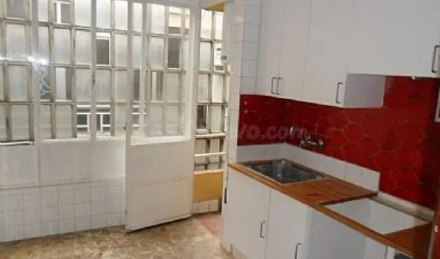 Inmueble tapiado para reformar Piso tapiado de 100 m2 para reformar en el barrio de El Carmen, Murcia. — 4