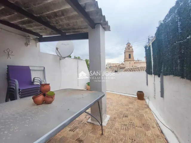 SE VENDE CASA EN PLENO CENTRO HISTORICO DE ASPE