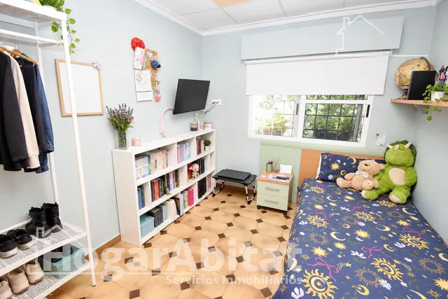 ¡chalet con piscina, zona de aparcamiento, placas solares y gran parcela! — 26