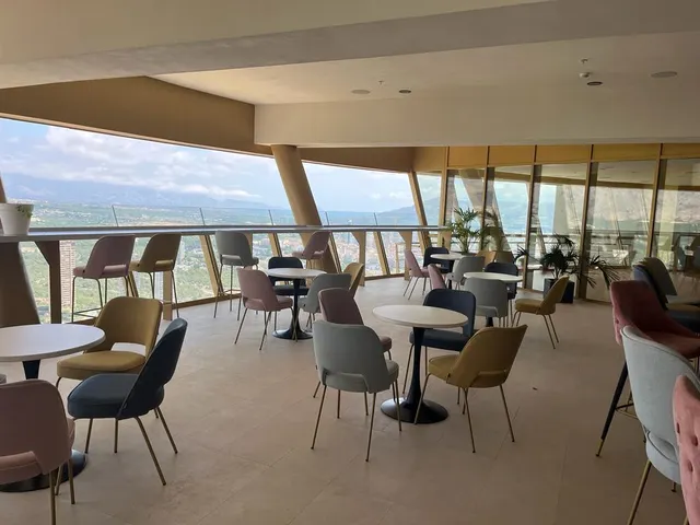 Se vende preciosos apartamento en Poniente con 2 dormitorios, 1 baño, parking y trastero — 26