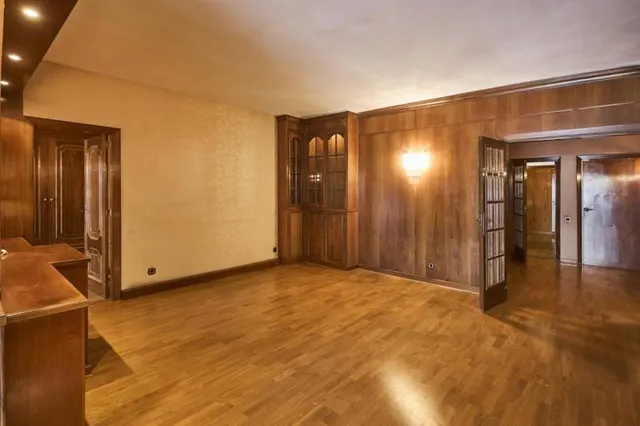 Piso alto y luminoso en galvany — 11