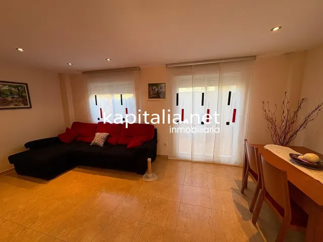 EXCLUSIVO ADOSADO A LA VENTA LISTO PARA ENTRAR A VIVIR EN ANNA — 16