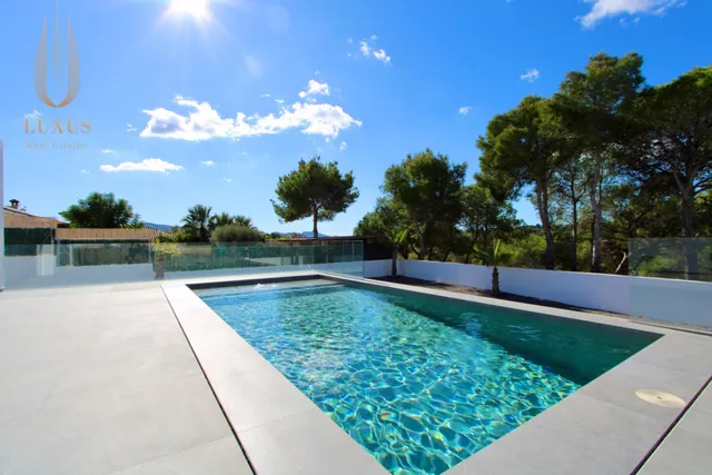 Villa en una sola planta con privacidad y bonitas vistas — 8