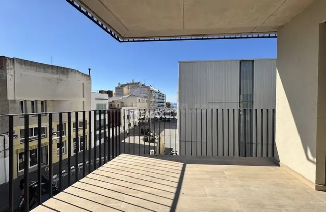 Roses Centro | Apartamento de obra nueva con vistas al mar a - foto 5