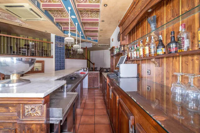 Negocio en Ogíjares Bar-Cafetería — 15