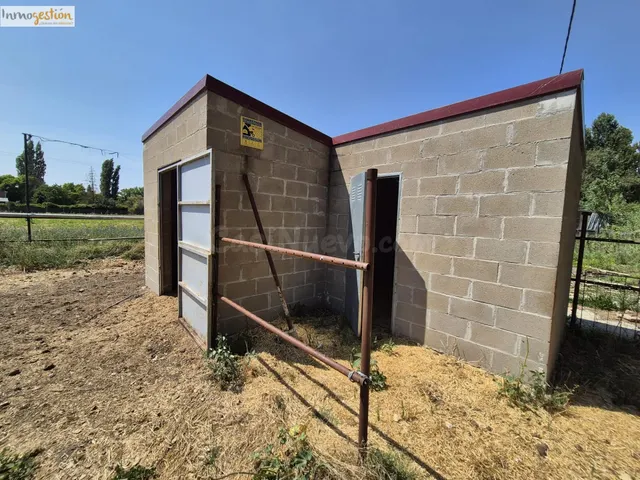 TERRENO CON NAVE EN VENTA EN VILLABAÑEZ (VALLADOLID) - foto 4