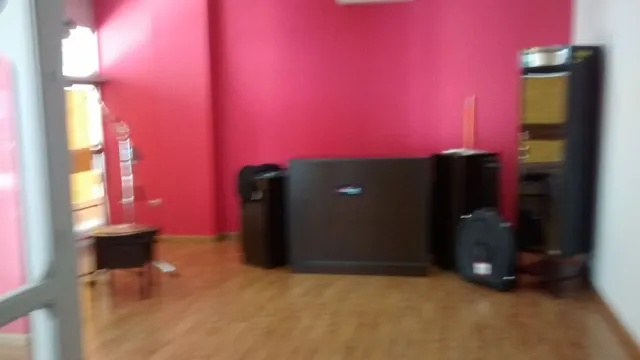 local comercial — 11