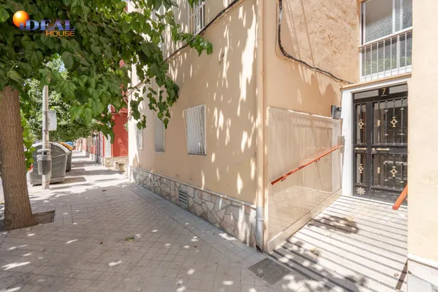 PISO REFORMADO JUNTO PALACIO CONGRESOS — 29