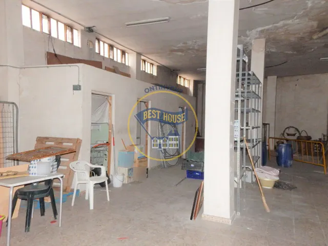 AMPLIO LOCAL EN PLANTA BAJA EN VENTA O ALQUILER EN ONTINYENT — 4