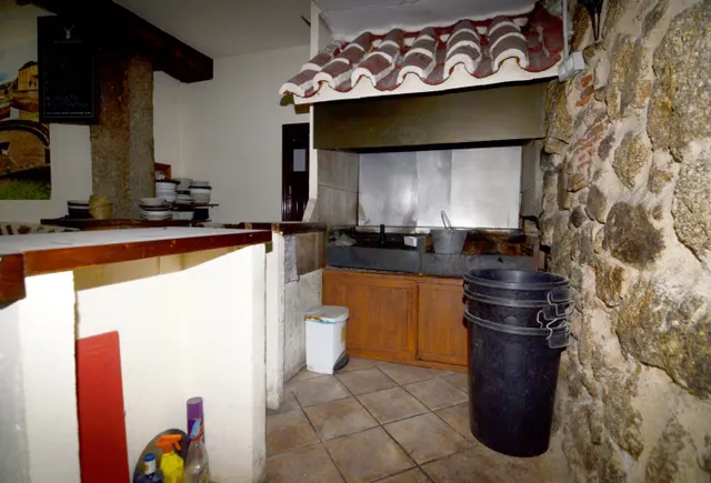 Urbis te ofrece un magnífico local comercial disponible en el centro de Béjar (Salamanca) — 12
