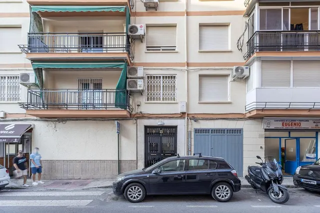 Piso Reformado en Zaidín — 24