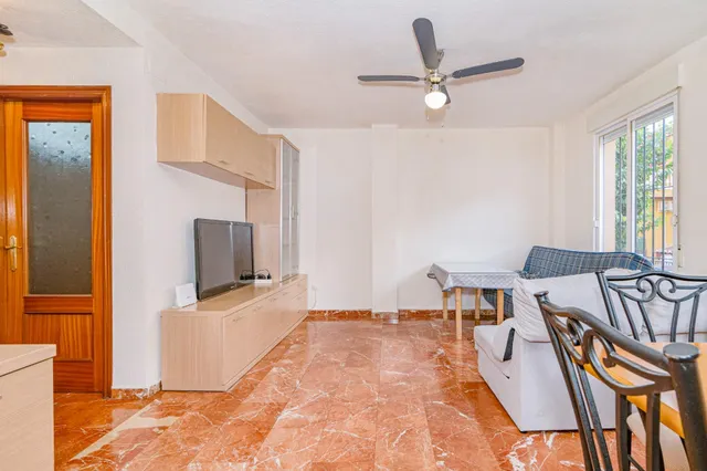 OPORTUNIDAD EN VENTA DE CASA ADOSADA DE 3 DORMITORIOS EN HIJAR — 8
