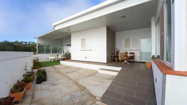 Chalet de una sola planta con solar en La Esperanza - foto 3