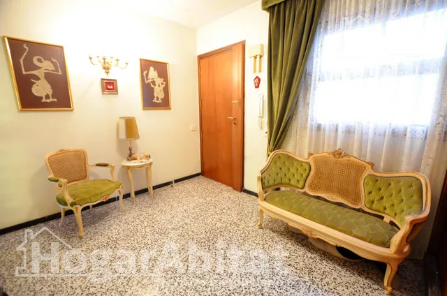 ¡Alicante centro! alto, luminoso y esquinero con terraza — 36