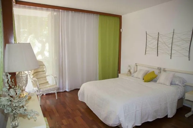 Villa exclusiva con dos residencias, piscinas y completas instalaciones deportivas en Favara, Valencia — 42