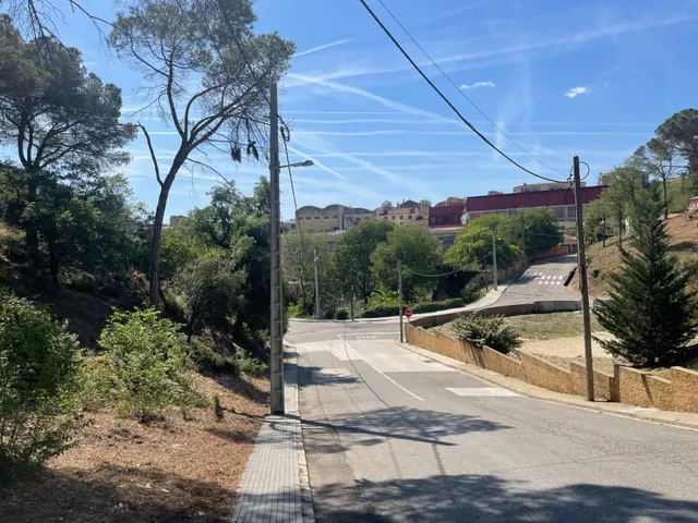 TERRENO JUNTO A CAPELLADES — 2