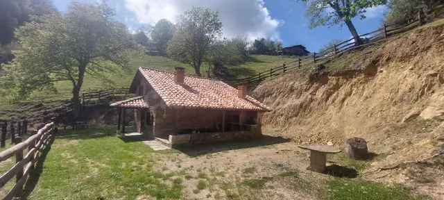 Casa de piedra 2 habitaciones 95m² en venta - INFIESTO - foto 4