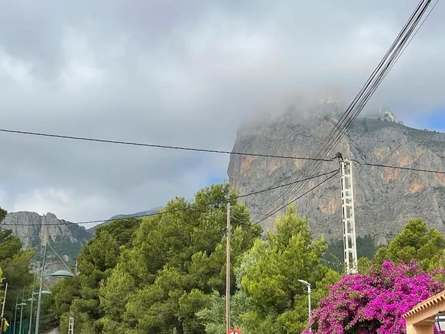 Terreno para hacer 10 chalets con vistas al mar, oportunidad. — 3