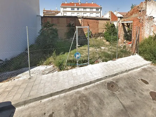 Terreno urbano no consolidado en venta en c. la parra, 5, Ca
