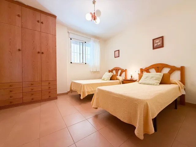 Tu casa en Santa Pola con chimenea y piscina — 23