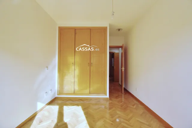 JARDINES DE MADRID con 2 habitaciones. Garaje, trastero y piscina. — 35