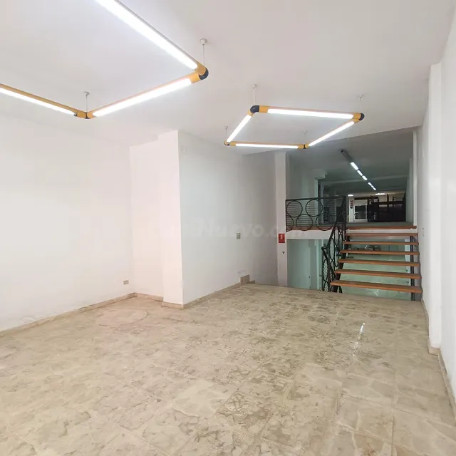 AMPLIO LOCAL COMERCIAL EN LA ZONA CENTRO DE CASTELLÓN - foto 3