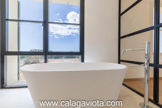 Villa de lujo de nueva construcción — 43