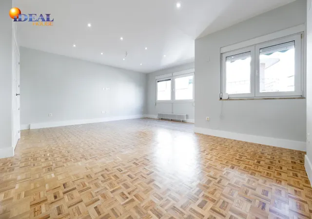 PISO DE 5 DORMITORIOS EN CALLE RECOGIDAS — 6