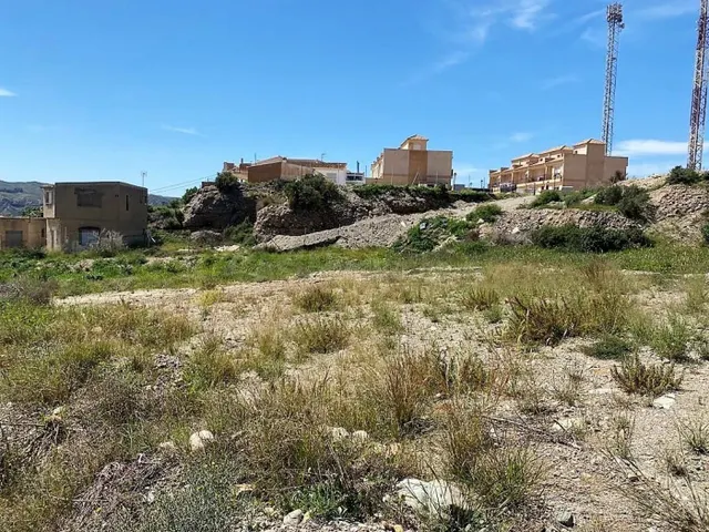 Venta de Solar urbano ideal para chalet independiente - foto 4