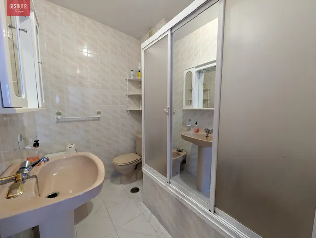 Apartamento Luminoso en el Corazón de Noja, a Pasos de la Playa — 17