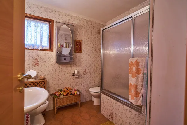CHALET INDEPENDIENTE EN VENTA — 12