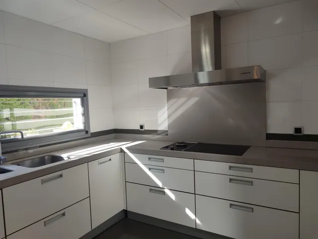 ELEGANTE  VIVIENDA CON VISTAS AL REAL CLUB  DE GOLF DE SEVILLA — 28