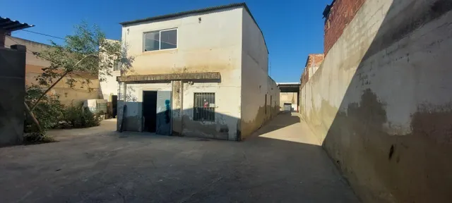 Nave industrial 1300m² en venta - Ciudad de Asís — 11