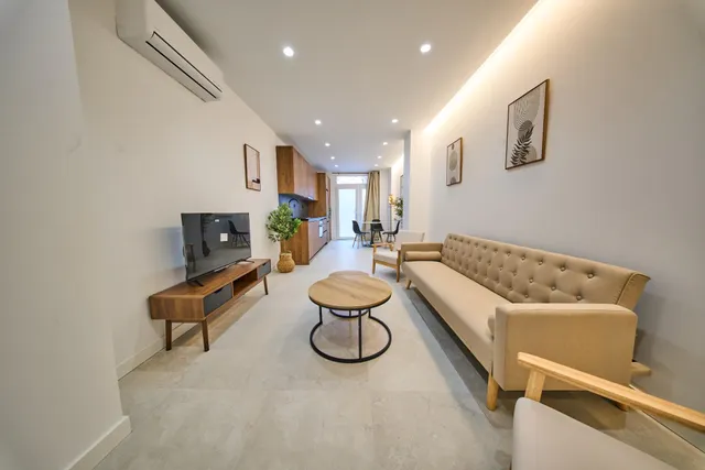 Estudio en venta en Avenida de Madrid — 12