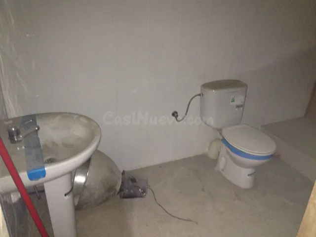 Local comercial 140m² en alquiler - Plaza - Almoster - foto 3