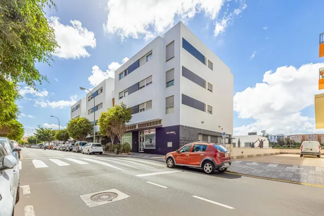 Ático de 3 dormitorios con 2 terrazas y vistas al Parque Juan Pablo II – 7 Palmas — 48