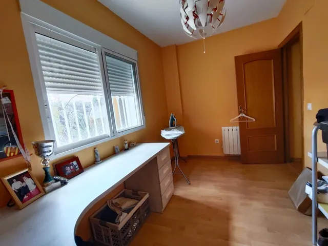 ESTUPENDA VIVIENDA EN URBANIZACIÓN VALL DE LLIRIA — 12